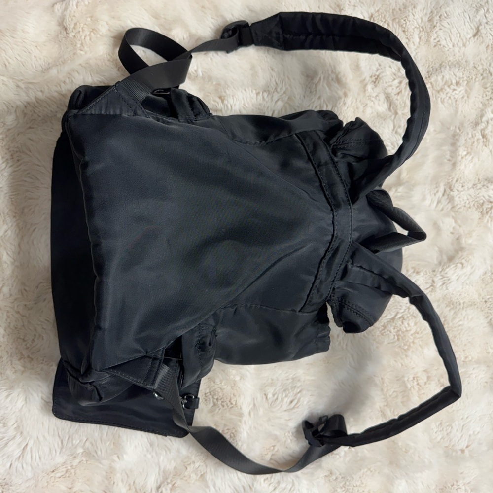 Zara Women’s Stylish Black Backpack with Phone case - Picture 7 of 9